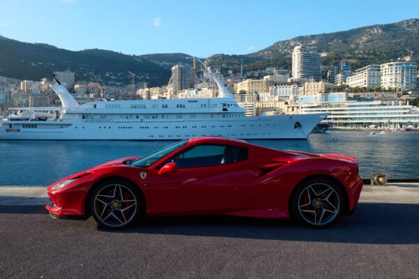 Ferrari F8 Spider - Image 4