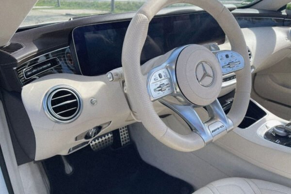 Mercedes S560 Convertible - Image 3