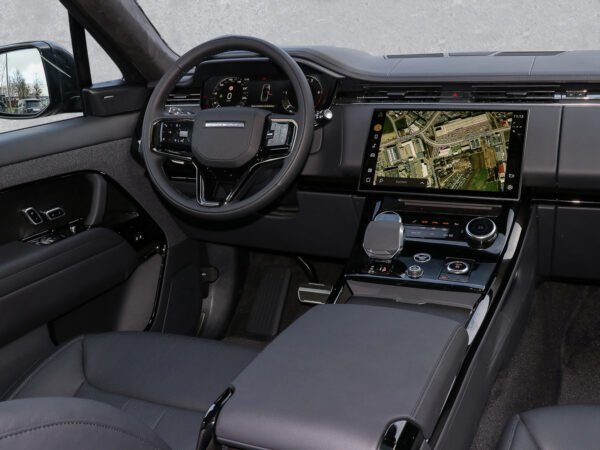 Land Rover Sport - Image 6