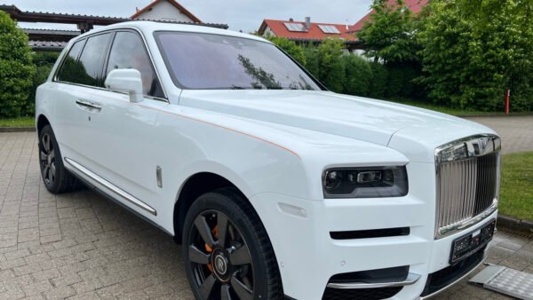 Rolls Royce Cullinan - Image 6