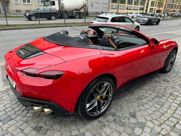 Ferrari Roma Spider - Image 3