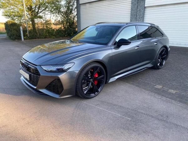 Rent Audi RS6