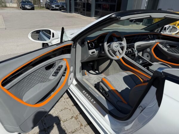 Bentley Continental GTC Speed - Image 2