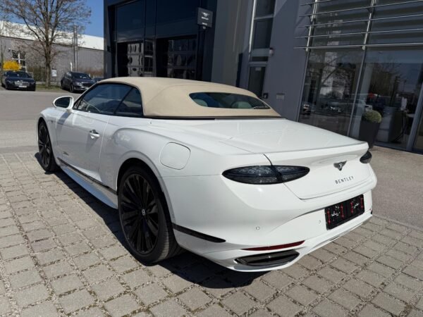 Bentley Continental GTC Speed - Image 4